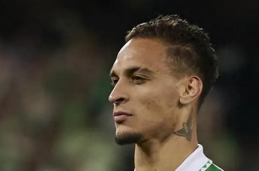 Anthony é 2º brasileiro com mais participação em gols nas principais ligas