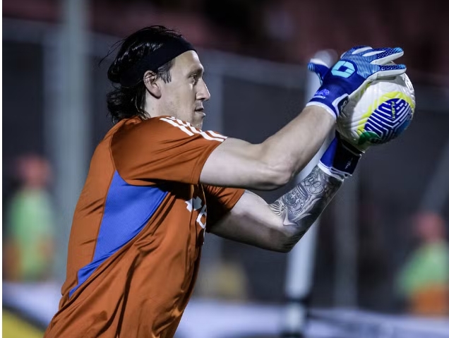 Cássio, do Cruzeiro, fala sobre golaço que sofreu de Alerrandro