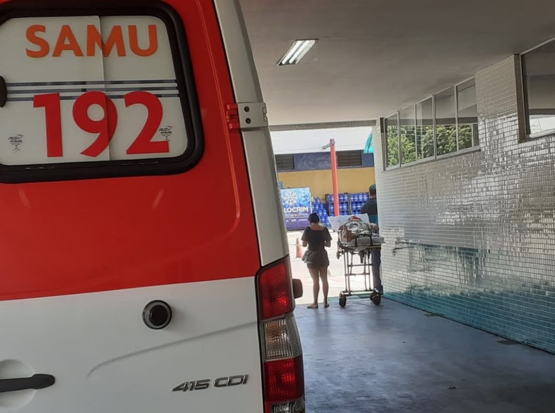 Homem morre ao ser esfaqueado após sair de casa no Amazonas