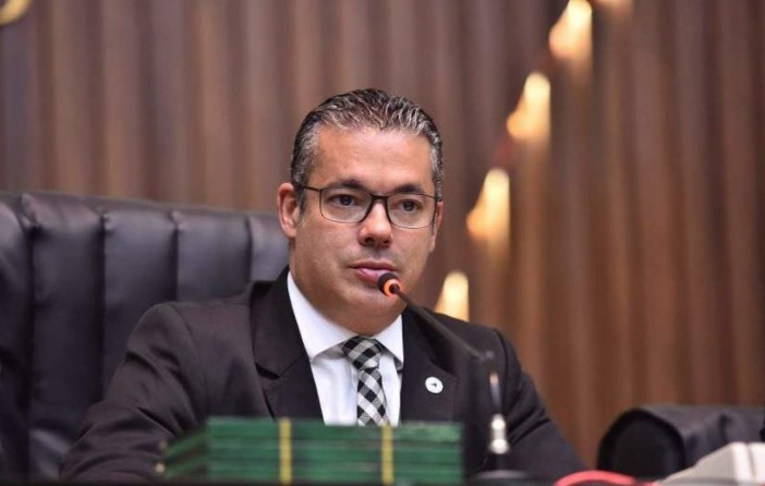 Josué Neto pede cautela aos deputados na tramitação do PL dos delegados