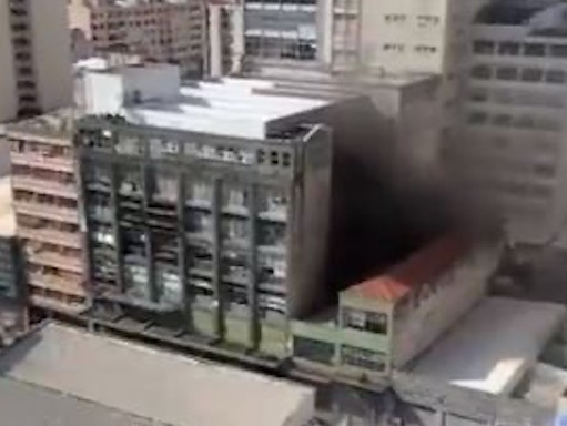 Incêndio atinge prédio do jornal Folha de S.Paulo 