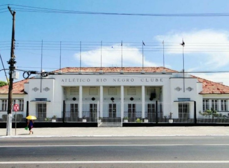 Leilão que arrematou sede do Rio Negro Clube é suspenso 