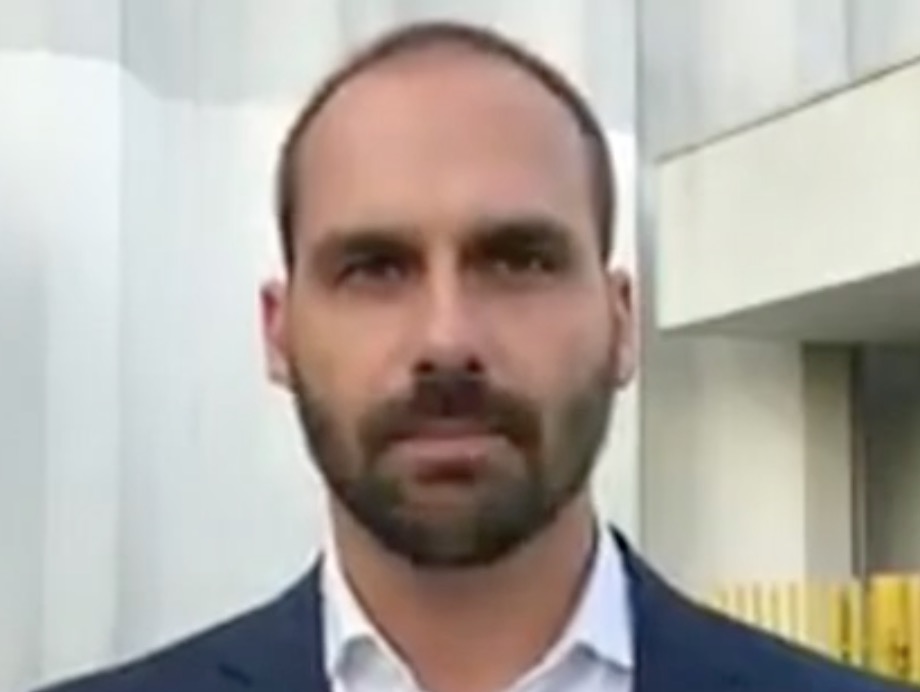 Análise de declaração de Eduardo Bolsonaro sobre o Al-5 é adiada
