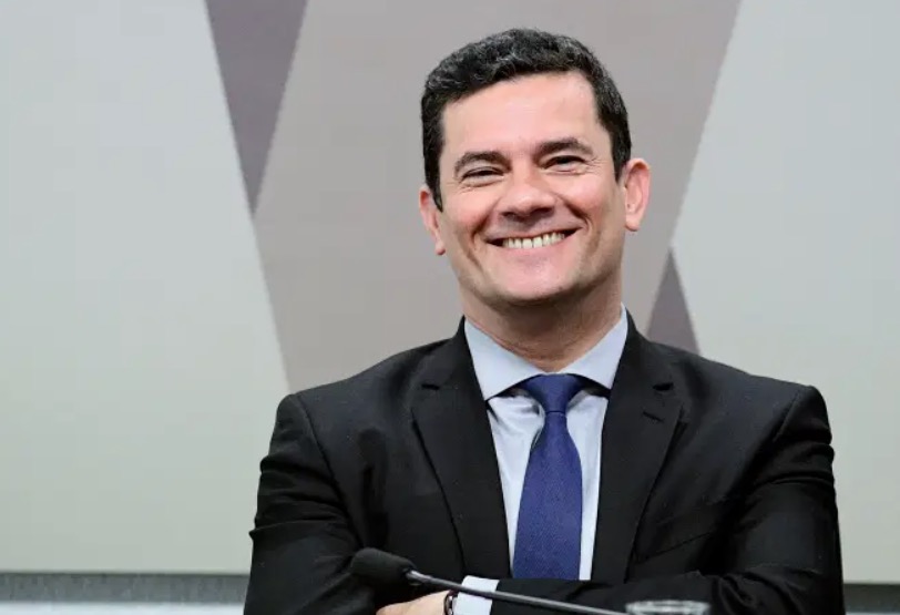 Sergio Moro é vacinado contra a covid-19 nos EUA