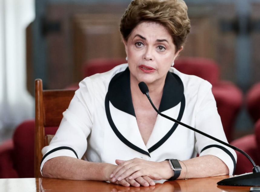 Dilma Rousseff é internada em hospital de Porto Alegre