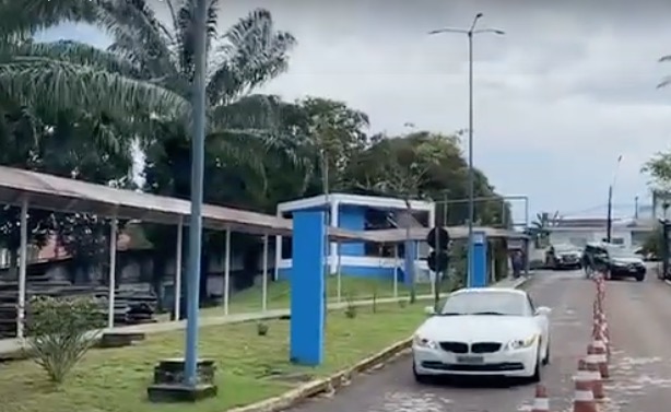 13 carros de luxo são apreendidos pela PF durante operação no Amazonas