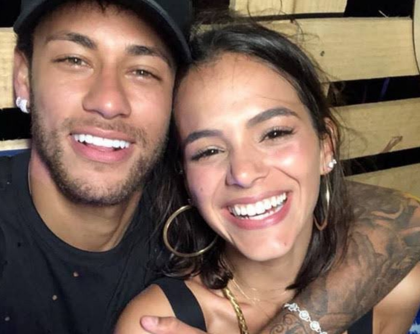 Fãs torcem por reconciliação de Marquezine e Neymar após fim de namoro da atriz