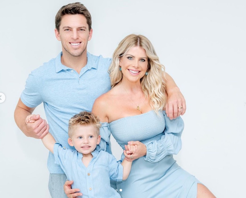 Karina Bacchi se emociona ao falar que quase se separou de Amaury Nunes