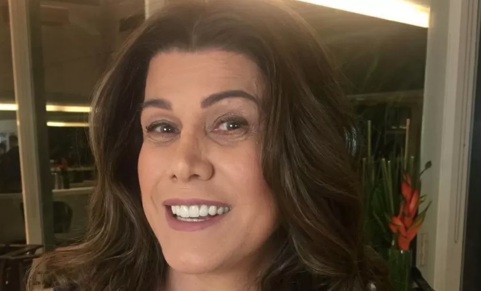 Promoter Alicinha Cavalcanti morre após luta contra doença degenarativa rara