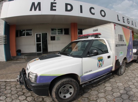 Homem saca arma contra PMs e acaba sendo morto a tiros em Manaus