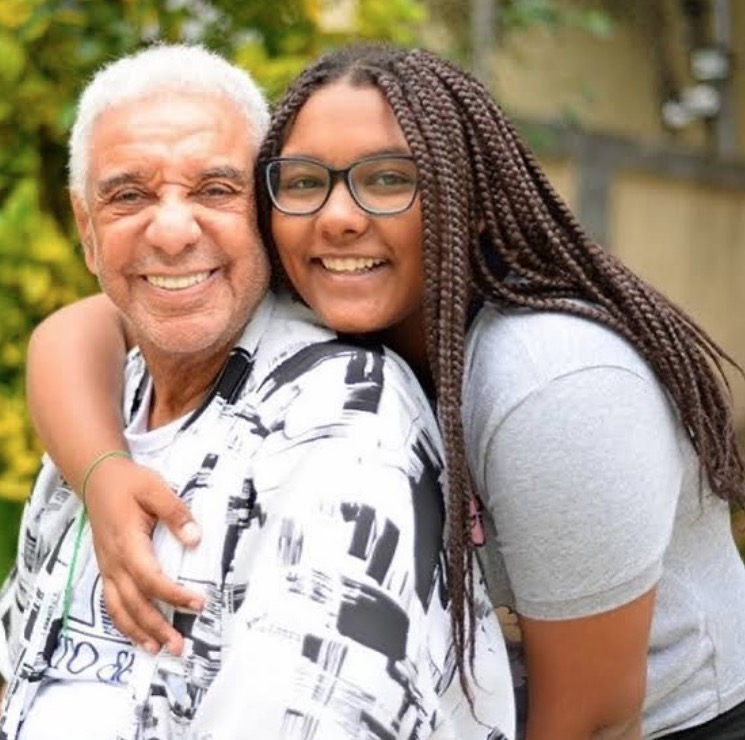 Filha de Agnaldo Timóteo é reconhecida pela Justiça e tem direito à herança