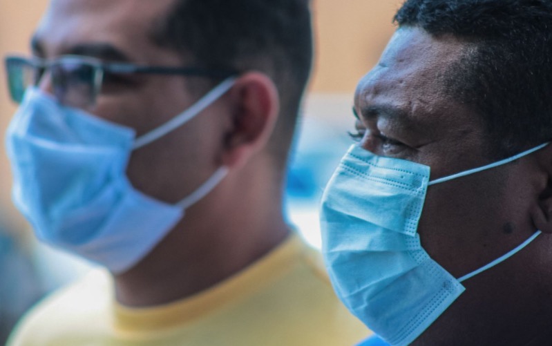 Município do Amazonas vai multar bares que descumprirem decreto contra covid