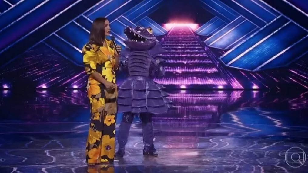 Ivete Sangalo surpreende ao fazer piada sobre jacaré e vacina no The Masked Singer