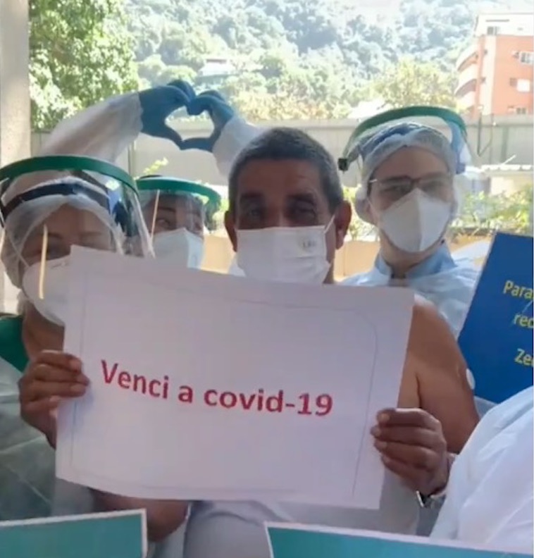 Zeca Pagodinho supera covid-19 e recebe alta do hospital 