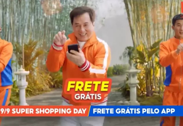 Jackie Chan viraliza ao falar português em comercial; confira