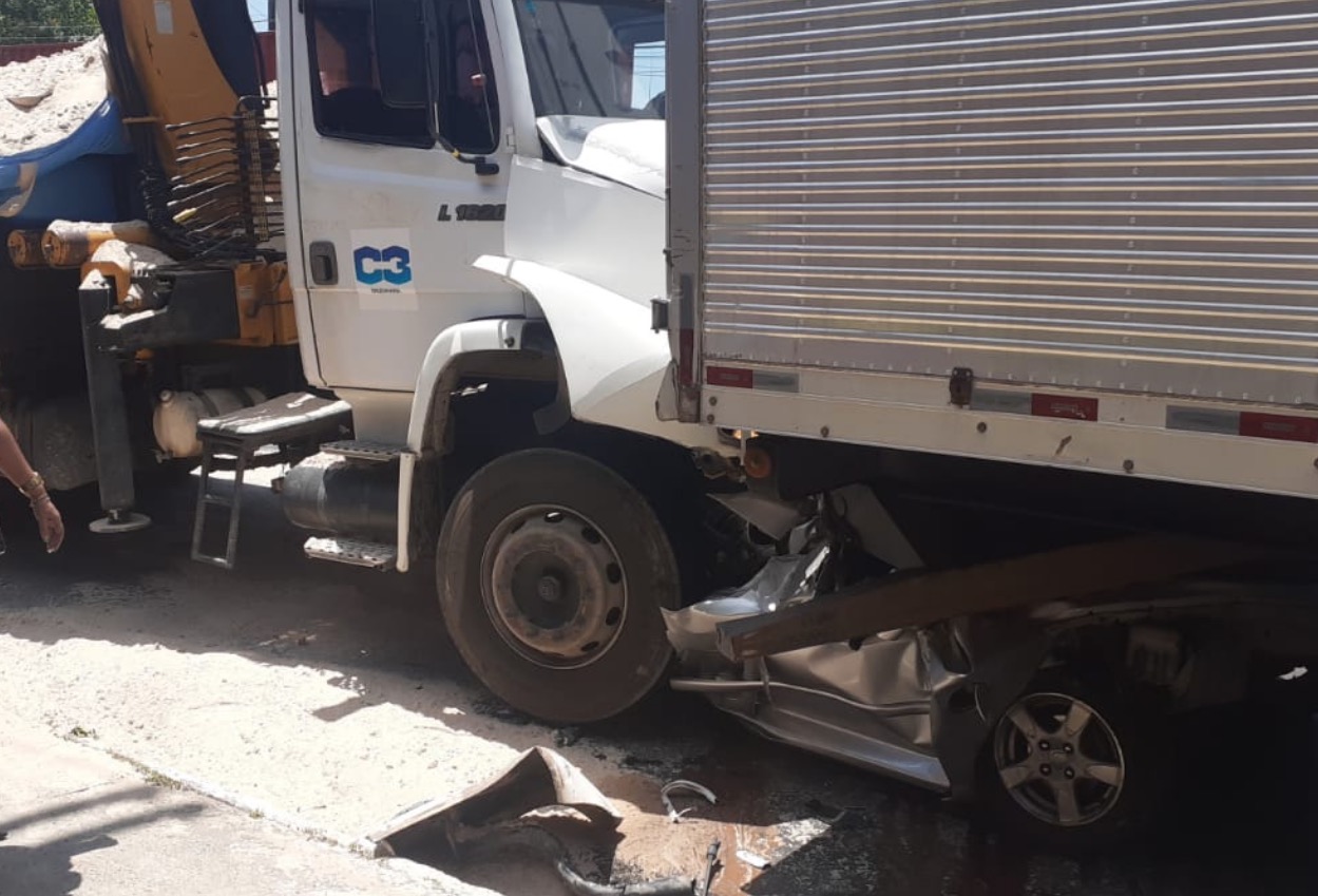 Motorista de caminhão não foi encontrado no local do acidente em Manaus