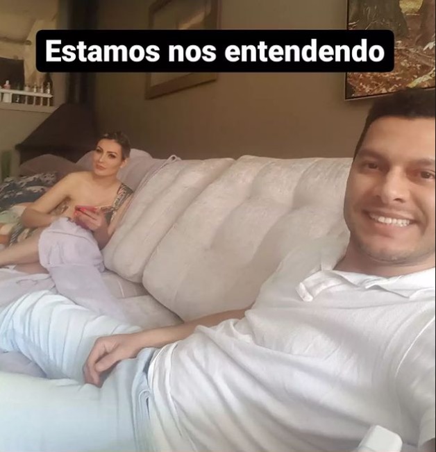 Após separação, ex-marido posa com Andressa Urach: 'Nos entendendo’