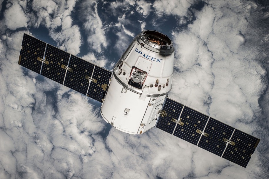 Tripulante da Inspiration4 compartilha imagens da Terra vista do Espaço 