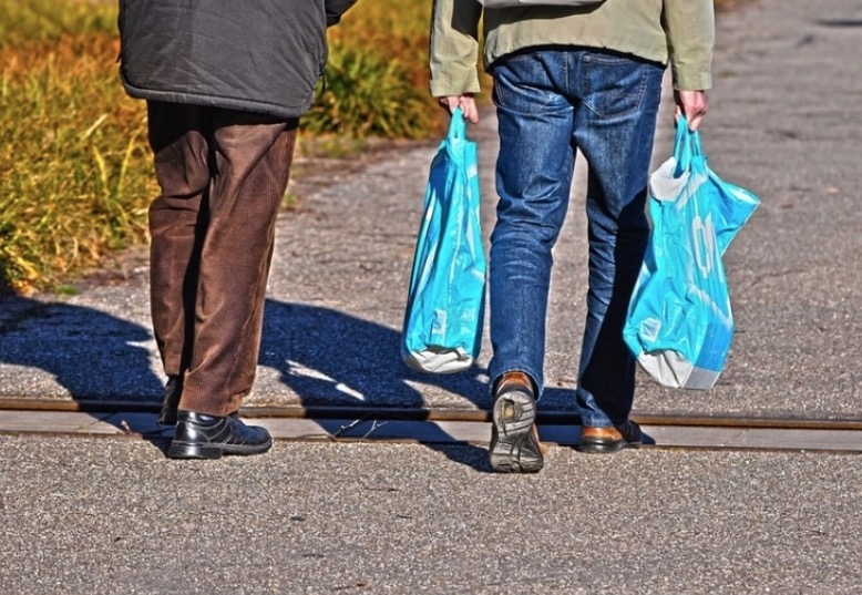 Lei que proíbe sacolas plásticas em Manaus passará por modificações 