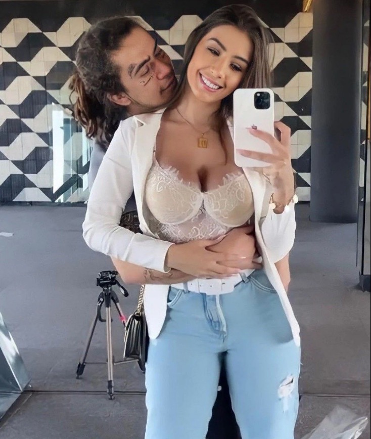 Maria Lina completa 23 anos e ganha parabéns especial de Whindersson Nunes