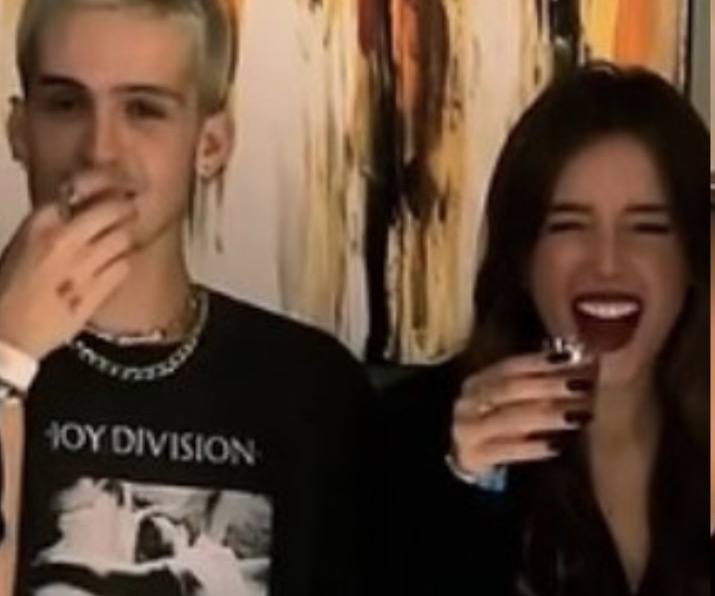 Duda Reis e João Guilherme são flagrados aos beijos em boate em SP