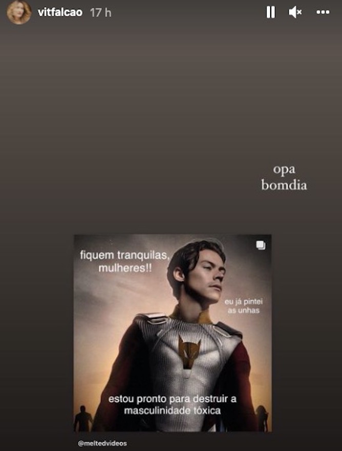 Vitória, do Anavitória, alfineta Tiago Iorc após aparecer com novo visual