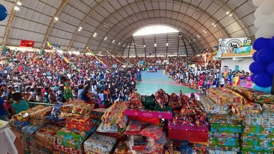 Aglomeração e poucas pessoas vacinadas causam surto de covid em município do Amazonas