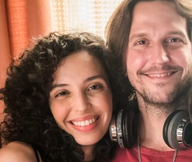 Atriz filha de Vladimir Brichta fala da relação com o pai e morte da mãe aos 2 anos