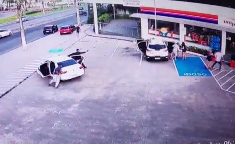 Vídeo: Homem é executado com 40 tiros após briga em show de Gusttavo Lima em Manaus