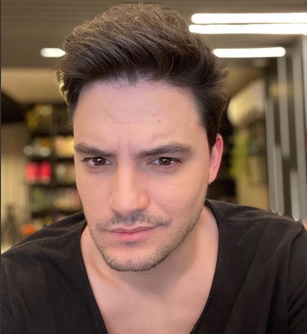 Felipe Neto doa R$ 100 mil para cidades atingidas por enchentes na Bahia  