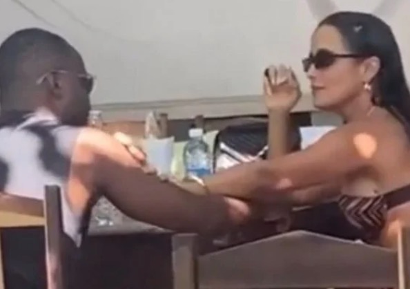 Thiaguinho e Carol Peixinho são flagrados em clima de romance no Ceará