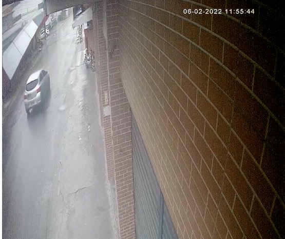 Vídeo mostra momento em que marquise desaba em Manaus; Adolescente morreu