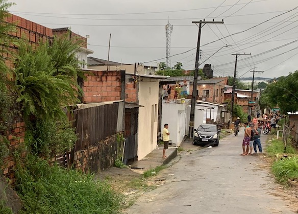 Adolescente foi morto por engano em tentativa de chacina em Manaus; Ele ia para parada de ônibus