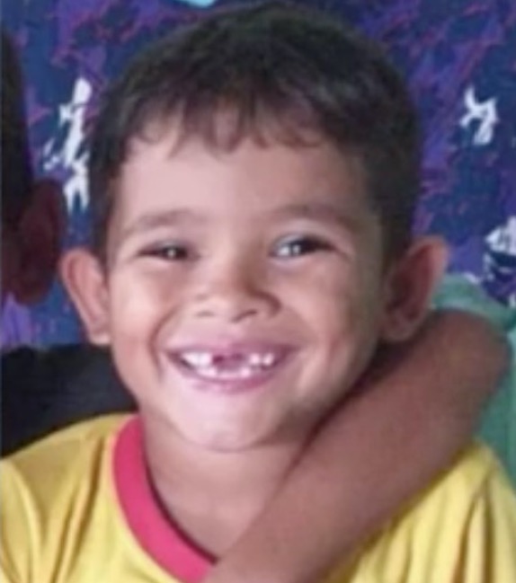 Menino de 5 anos morre após ser agredido e jogado em rio por outras crianças