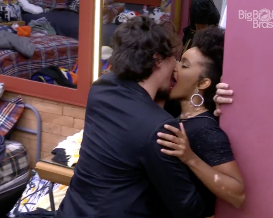 Eliezer revela que fez sexo oral em Natália no BBB22