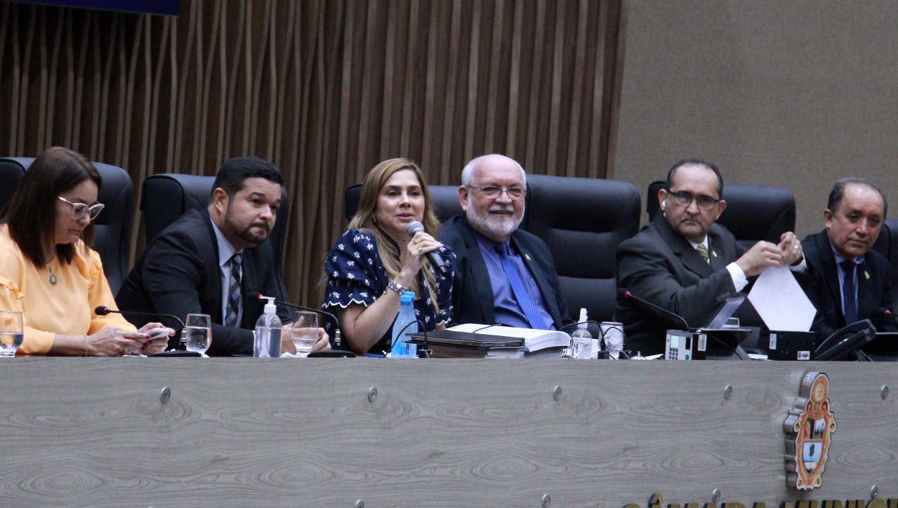 Concurso da Semed com 3,5 mil vagas deve ser votado na CMM até o fim do semestre