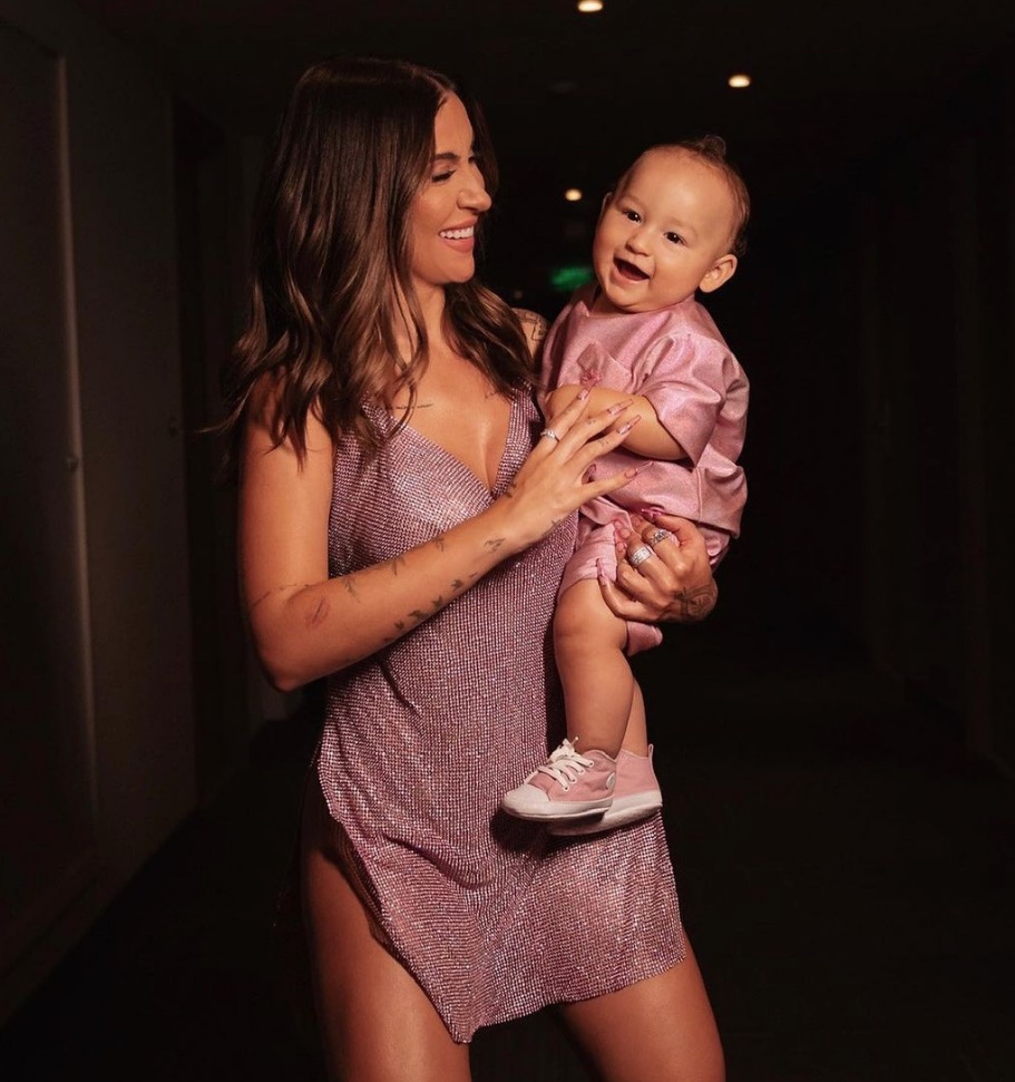 Bianca Andrade encanta internautas com vídeo dos primeiros passos do filho