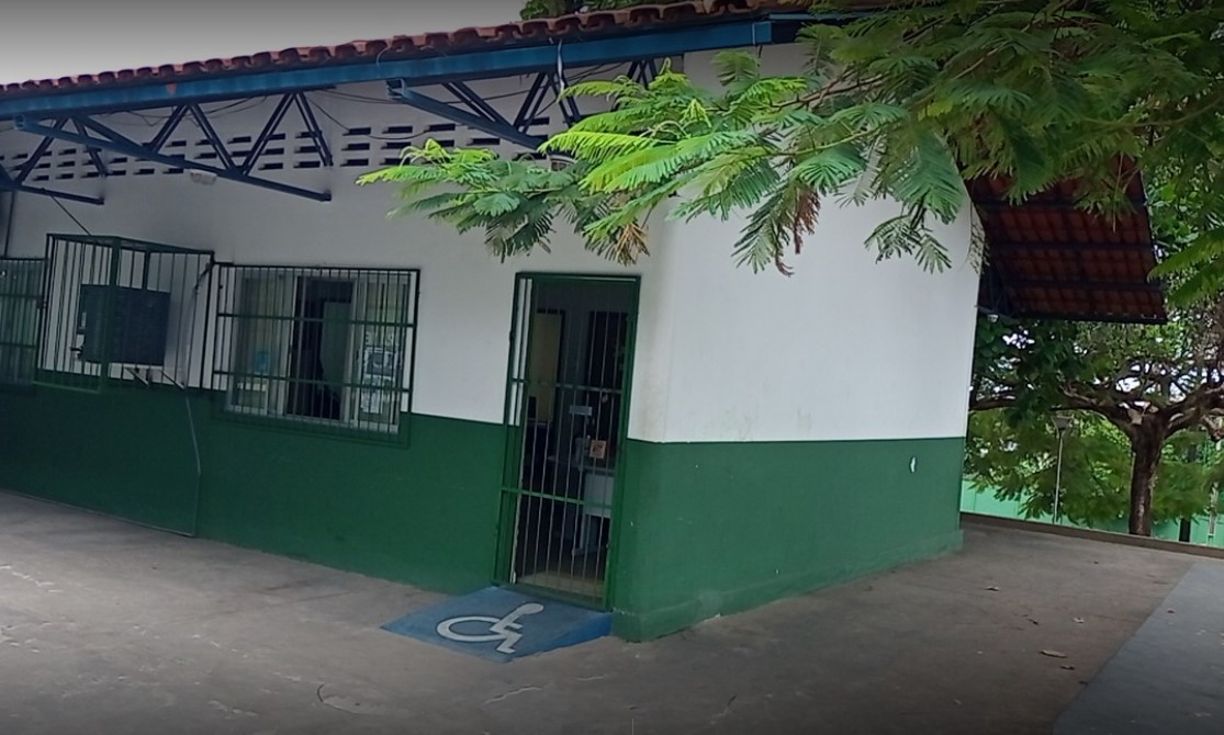 Criminosos armados invadem Cras e assaltam servidores e populares em Manaus