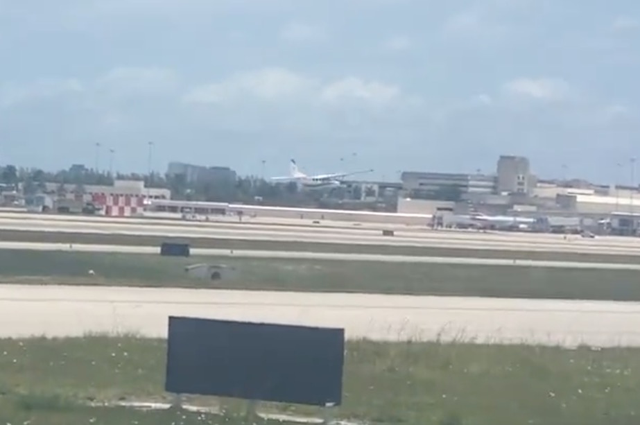 Sem experiência, passageiro faz pouso de aeronave após piloto passar mal; Vídeo