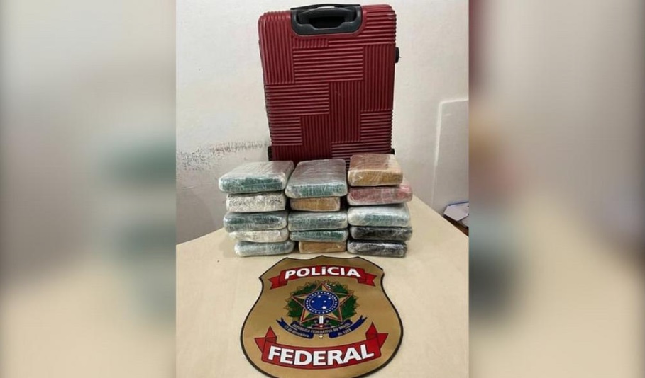 Mala com 16 quilos de maconha avaliada em R$ 130 mil é apreendida no Amazonas