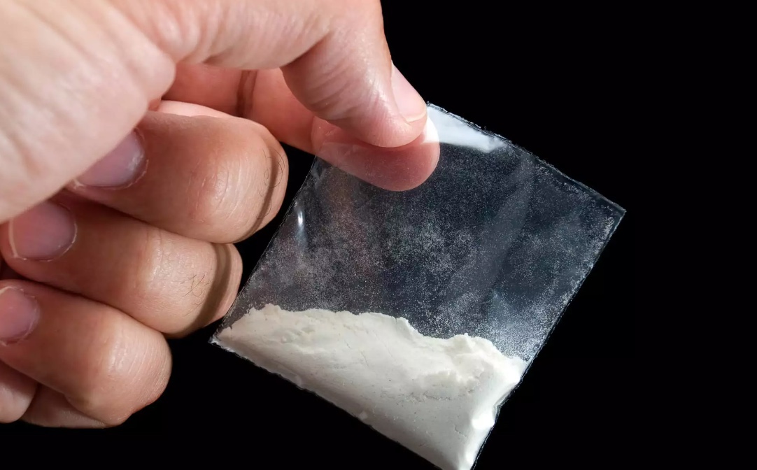 Justiça nega liberdade para acusado de tráfico preso com 160 'cabecinhas' de drogas