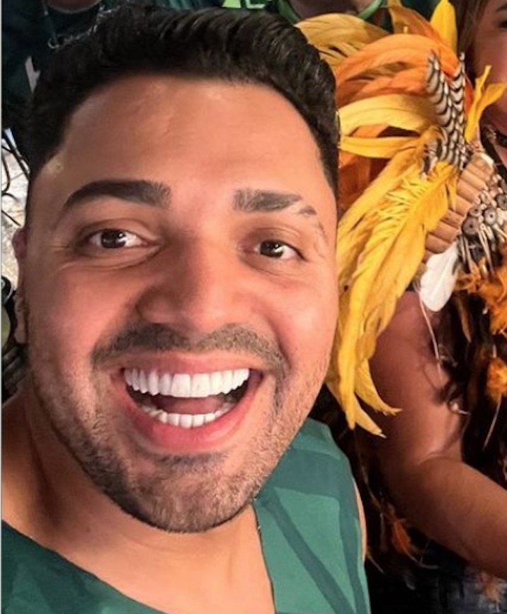 Tirulipa exalta apresentação do Boi Caprichoso em Parintins: ‘Botou para lascar'