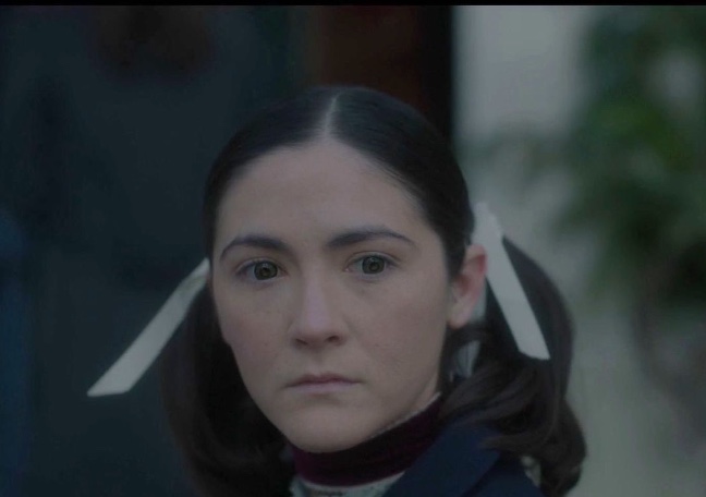 A Órfã 2 tem primeira imagem divulgada; veja o antes e depois da atriz