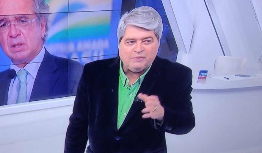 Datena anuncia desistência de candidatura ao Senado após apoio de Bolsonaro