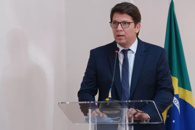 Mario Frias sofre infarto e é internado na UTI 