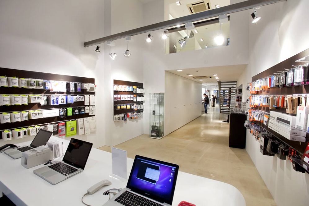 Veja como é possível trazer celular e notebook do exterior sem pagar imposto