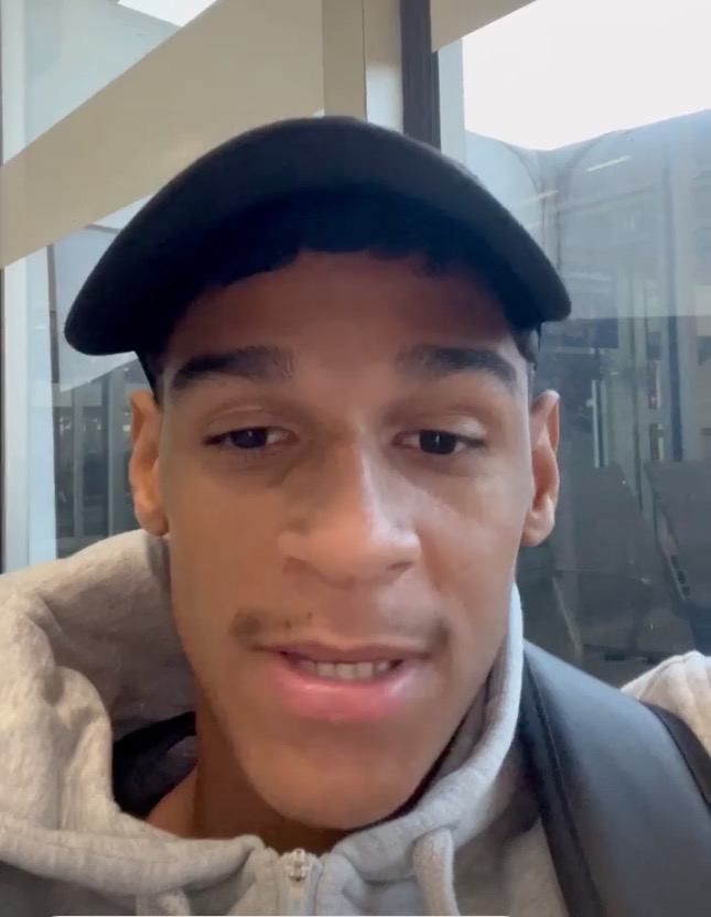 Luva de Pedreiro é intimado pela Justiça ao desembarcar no Brasil