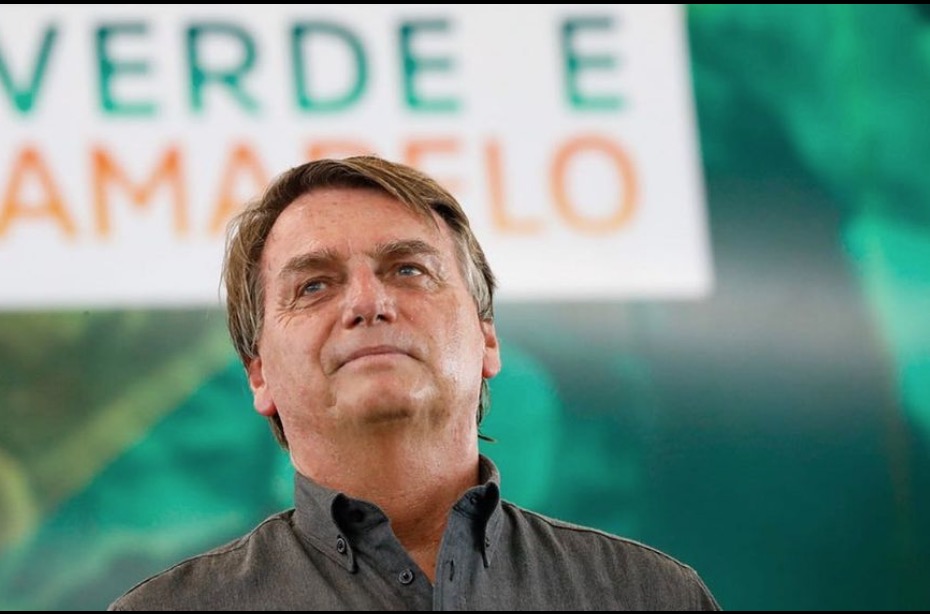 Bolsonaro sugere que médico acusado de estupro foi influenciado por 'ideologia'