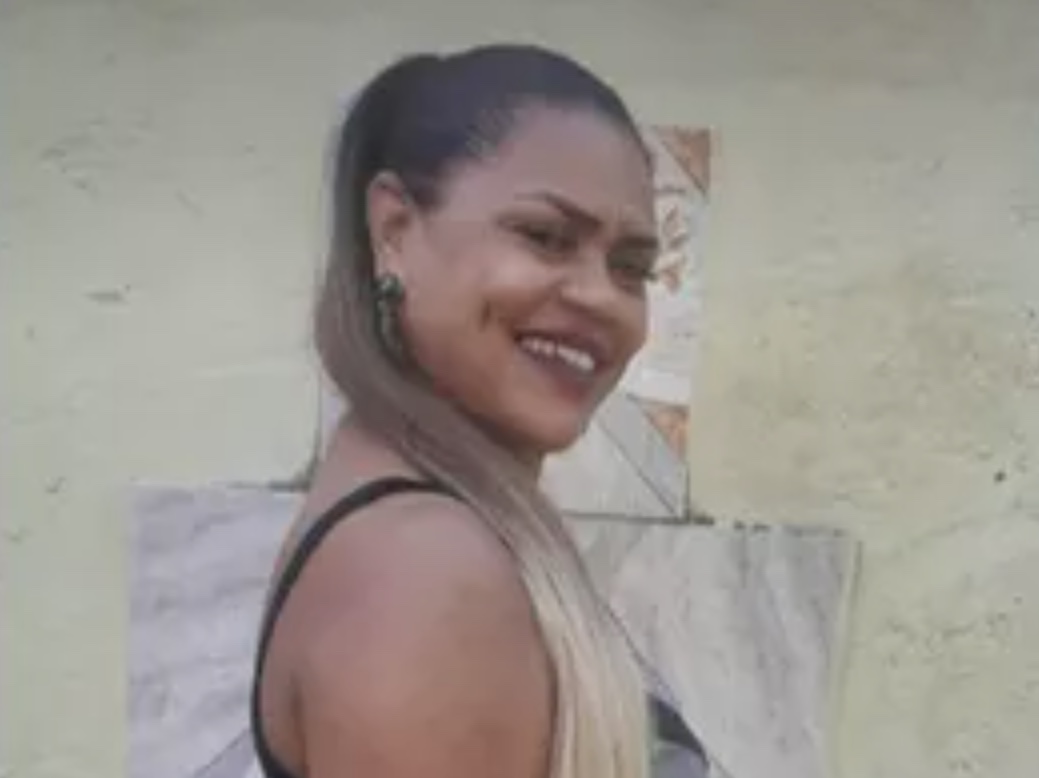 Marido é suspeito de esquartejar e enterrar a mulher no quintal de casa