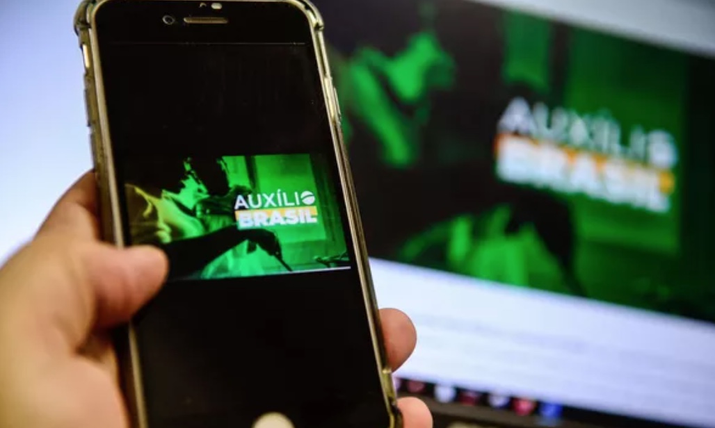 Novo valor de R$ 600 do Auxílio Brasil será pago de agosto a dezembro